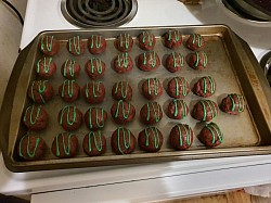 Red velvet cake mix truffles